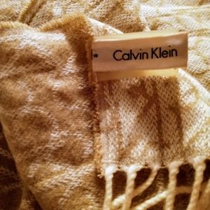 Calvin Klein Signature Scarf